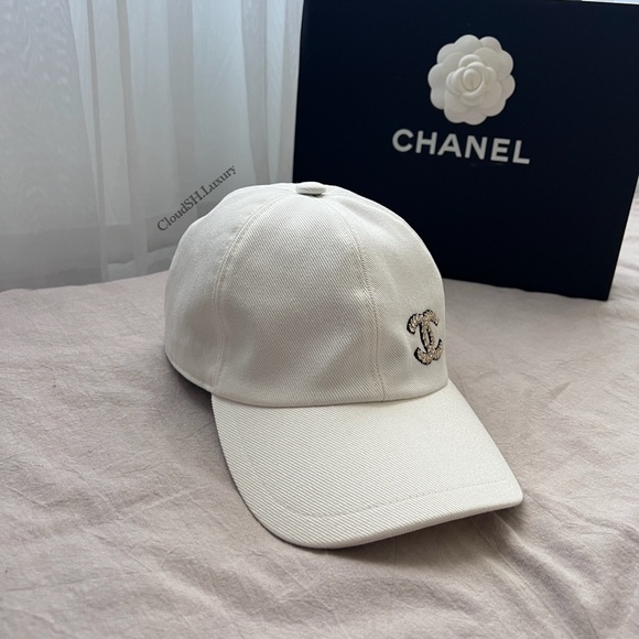 Auth Chanel Classic White Denim Sequin CC Logo Baseball Cap Hat - One Size - Picture 2 of 11